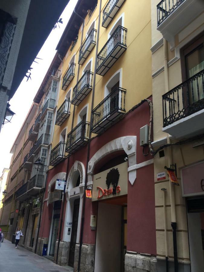 Apartamentos Turisticos Torico Amantes Teruel Eksteriør bilde